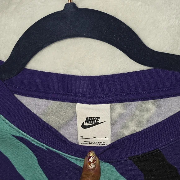 Nike Multicolor Animal Print Sweatshirt - Picture 2 of 3